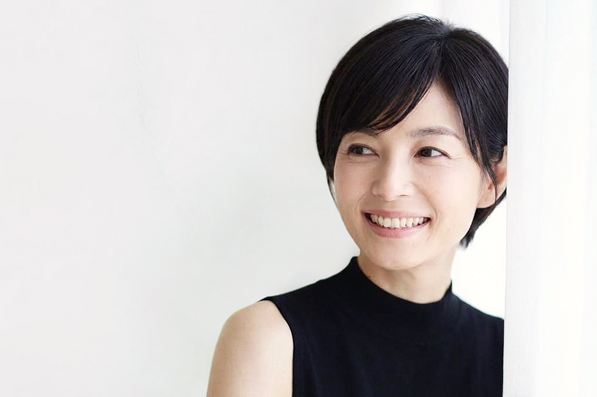 笑顔の女性
